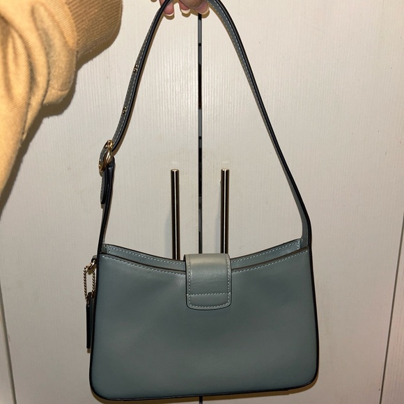 Coach Sage Eliza Shoulder Bag with zipper closure - Picture 2 of 7